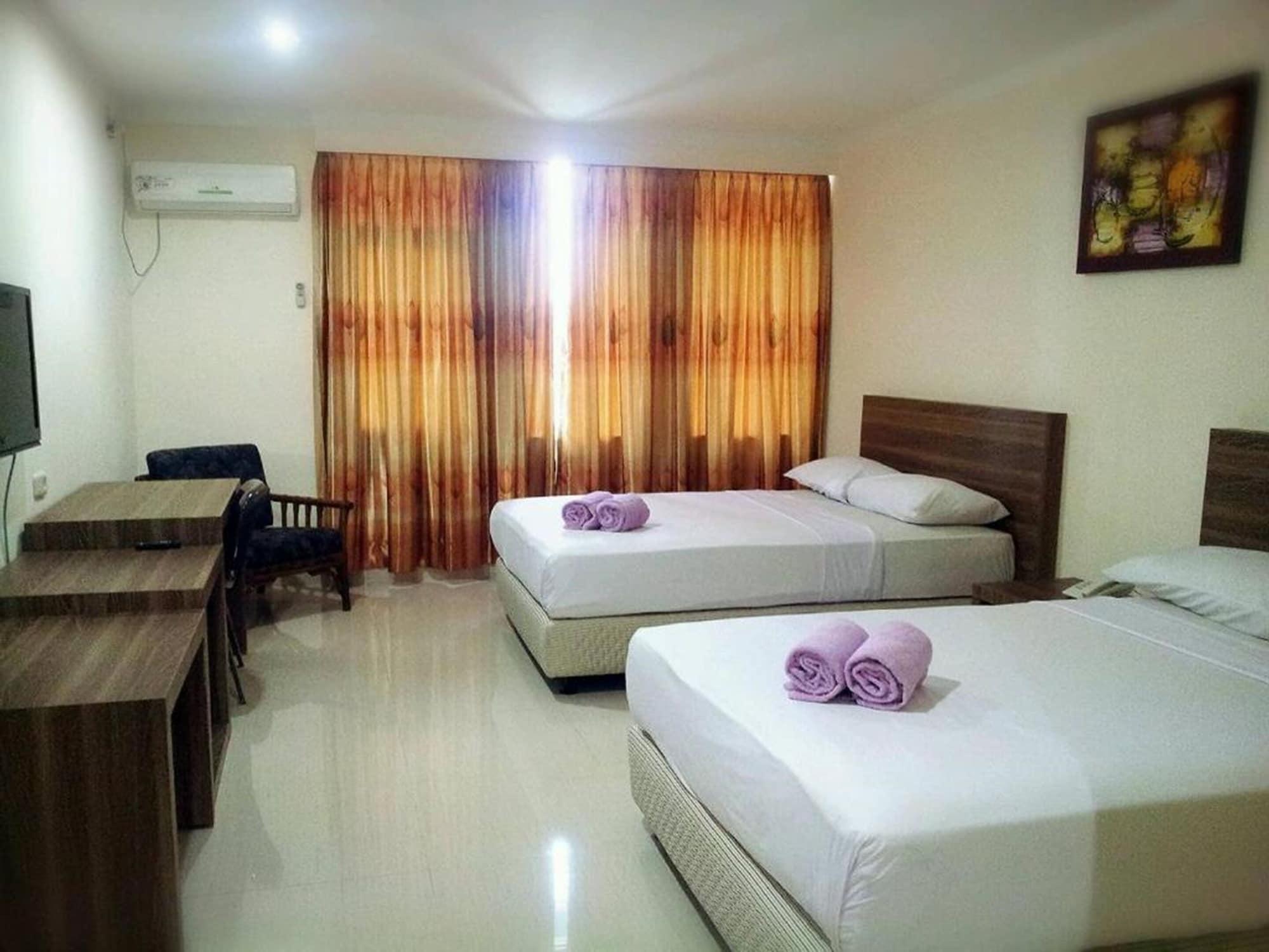 Hotel Banyuwangi Sintera Jacarta Exterior foto