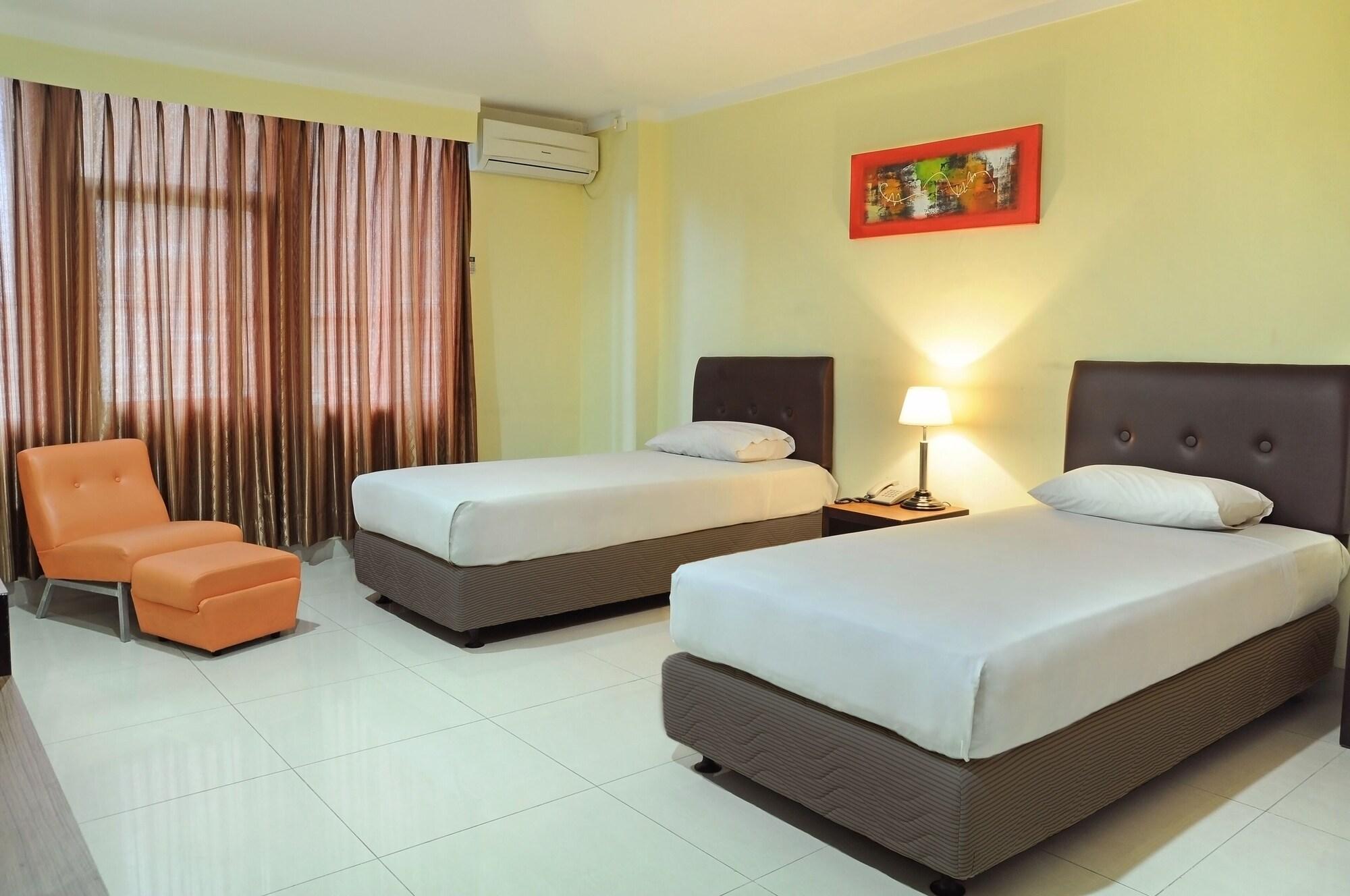 Hotel Banyuwangi Sintera Jacarta Exterior foto